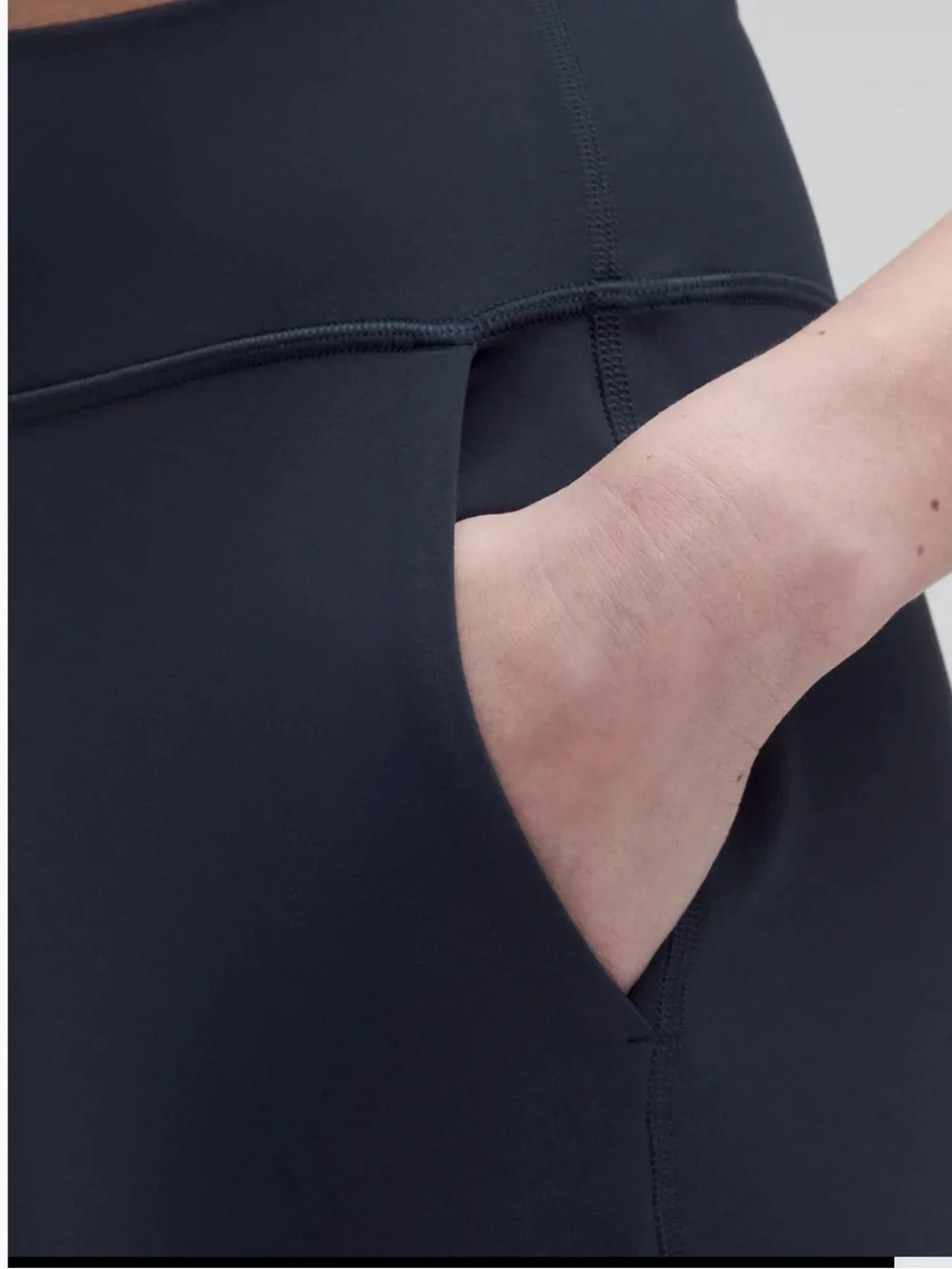 lululemon athletica excellent worn